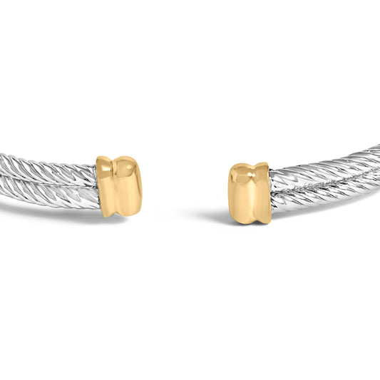 Pulsera tipo brazalete de medallón con libélula y acento de diamante de plata esterlina .925 bañada en oro amarillo de 18 quilates (Color I-J, Claridad SI1-SI2) - 7.75 pulgadas