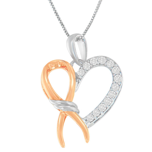 Collar con colgante de corazón de cinta con diamantes de talla redonda de 1/5 cttw en plata de ley .925 de dos tonos (H-I, I2-I3)