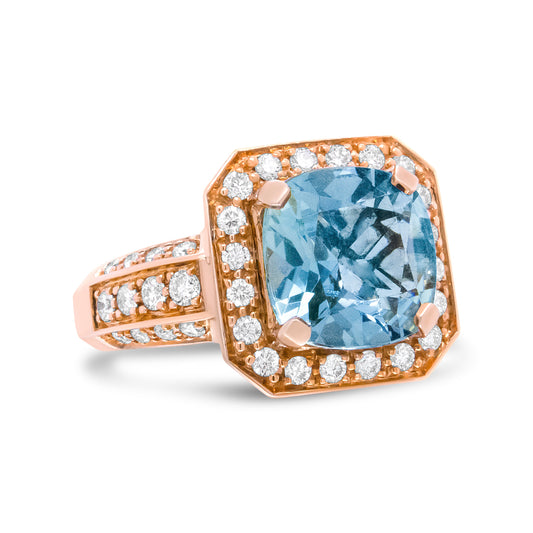 Anillo halo de oro rosa de 18K con aguamarina de talla cojín de 10x10 mm y diamantes redondos de 1 1/8 Cttw (color F-G, claridad VS1-VS2) - Talla de anillo 6.5