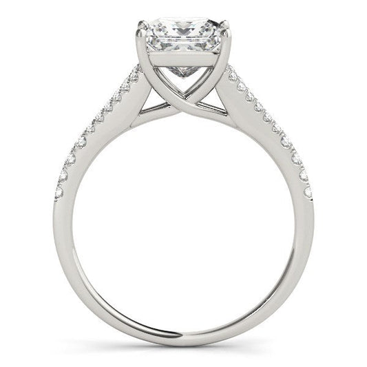 Anillo de compromiso con diamante de corte princesa en oro blanco de 14k con vástago dividido (1 1/8 ct. p.t.)