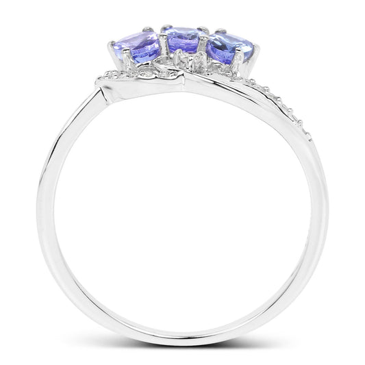 Anillo de oro blanco de 14K con tanzanita genuina de 0,56 quilates y diamantes blancos