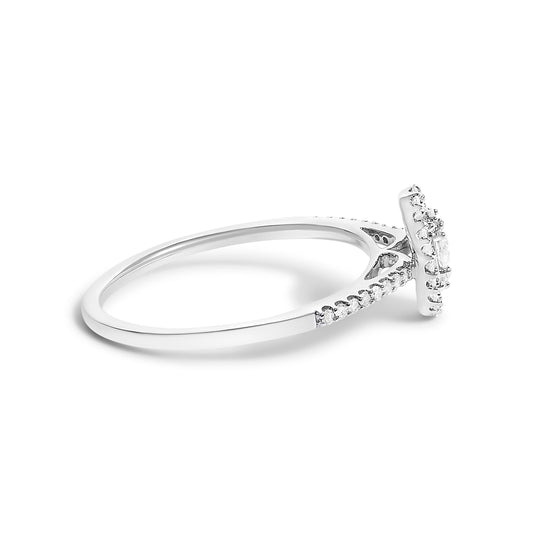 Anillo de compromiso de oro blanco de 14K con forma ovalada de diamante de 1/5 Cttw con halo (color H-I, claridad I1-I2) - Talla 7