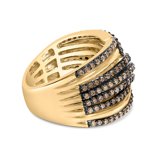 Anillo de banda cruzada de oro amarillo de 10K chapado en plata de ley .925 con diamantes color champán de 1.0 quilates - Talla 7