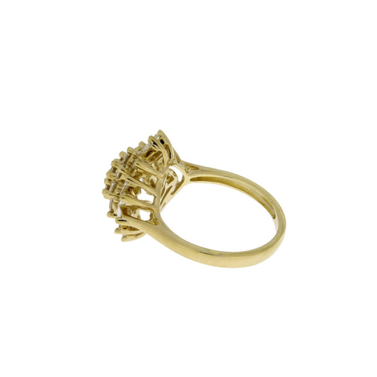 Anillo de diamantes de 1.00 qt, oro amarillo de 10 kt