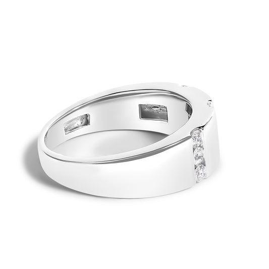 Anillo de banda de tres piedras en fila de plata de ley .925 con 1/2 quilate total de diamantes para hombre (color H-I, claridad I1-I2) - Talla de anillo 10