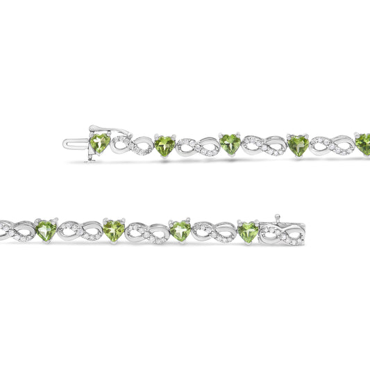 Brazalete de eslabones infinitos de plata de ley .925 con 1.00 Cttw de diamantes y peridoto verde de 4.00mm creado en laboratorio en forma de corazón (color I-J, claridad I2-I3) - 7.25"