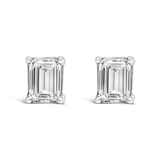 Aretes de solitario de diamante cultivado en laboratorio con corte esmeralda de 1.0 Cttw en oro blanco de 14K (color F-G, claridad VS1-VS2)