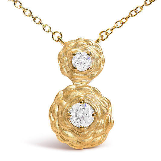 Collar con colgante de rosa de oro amarillo de 14 quilates laminado sobre plata de ley con diamante cultivado en laboratorio de 0,5 quilates