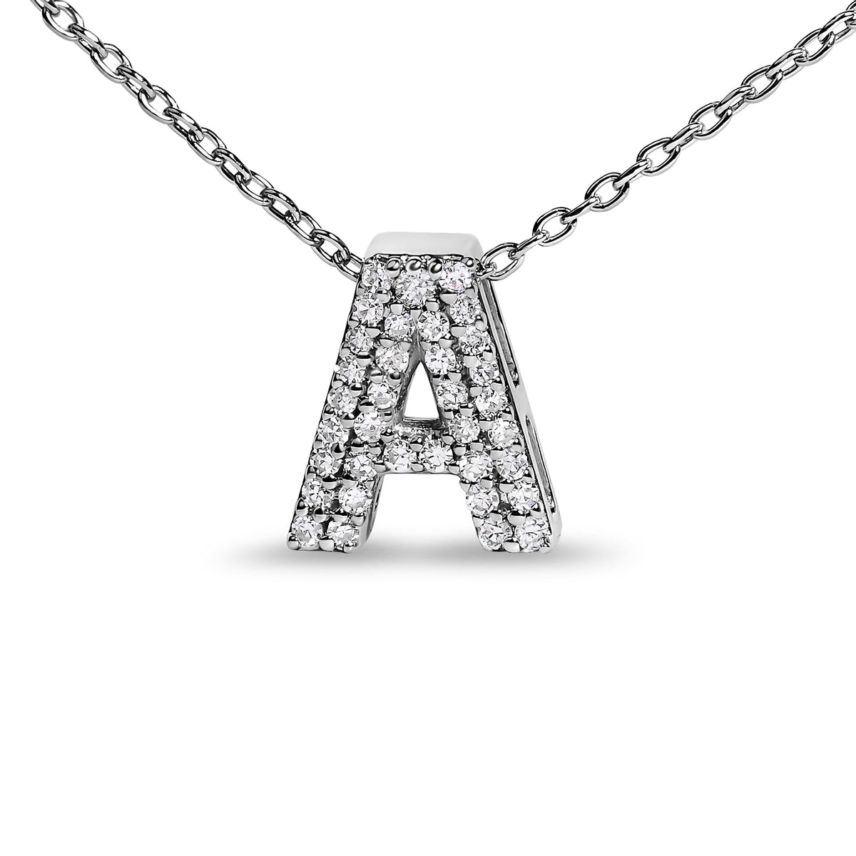 Collar con colgante de burbuja con inicial "A" y acento de diamantes en oro blanco de 10K