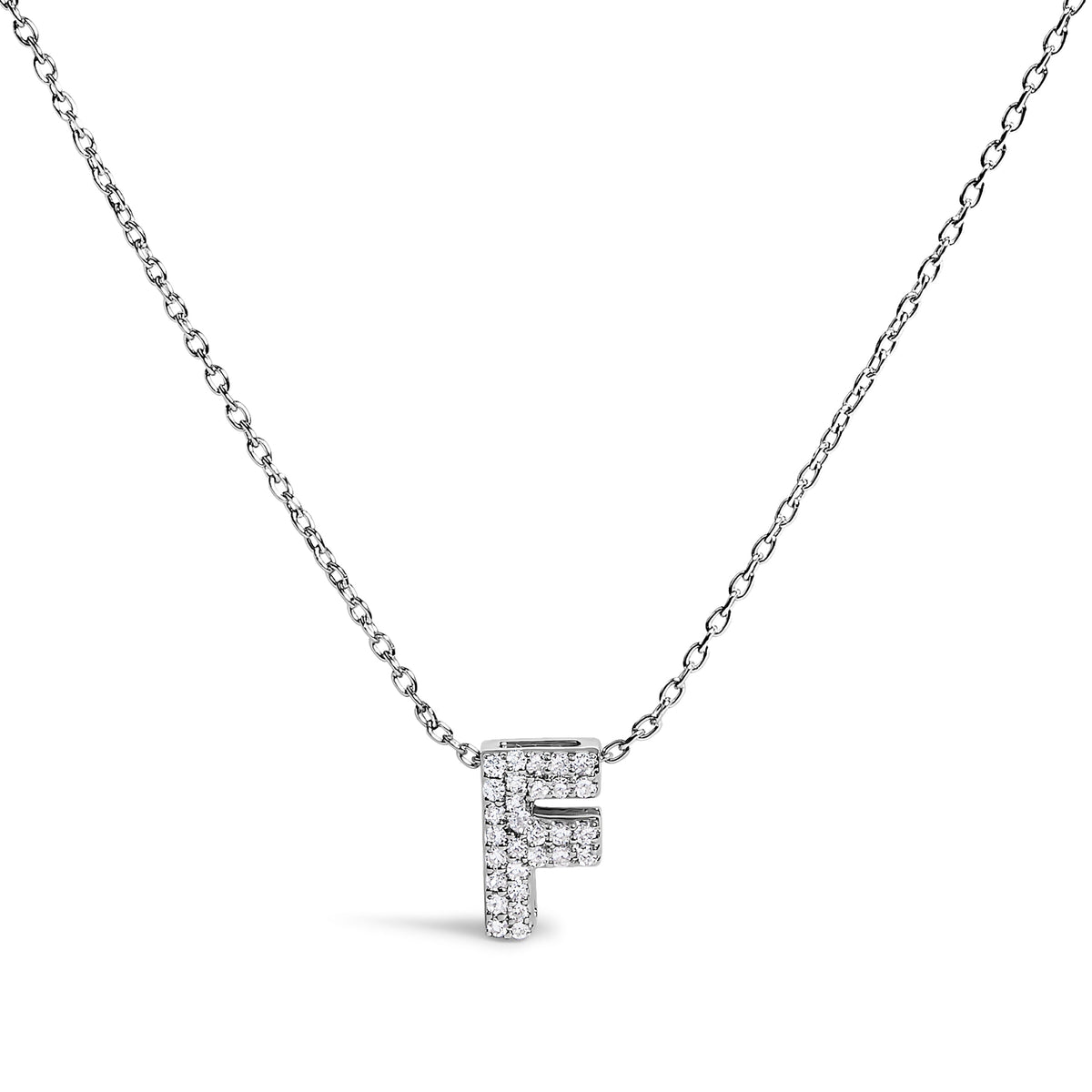 Collar con colgante de burbuja con inicial "A" y acento de diamantes en oro blanco de 10K