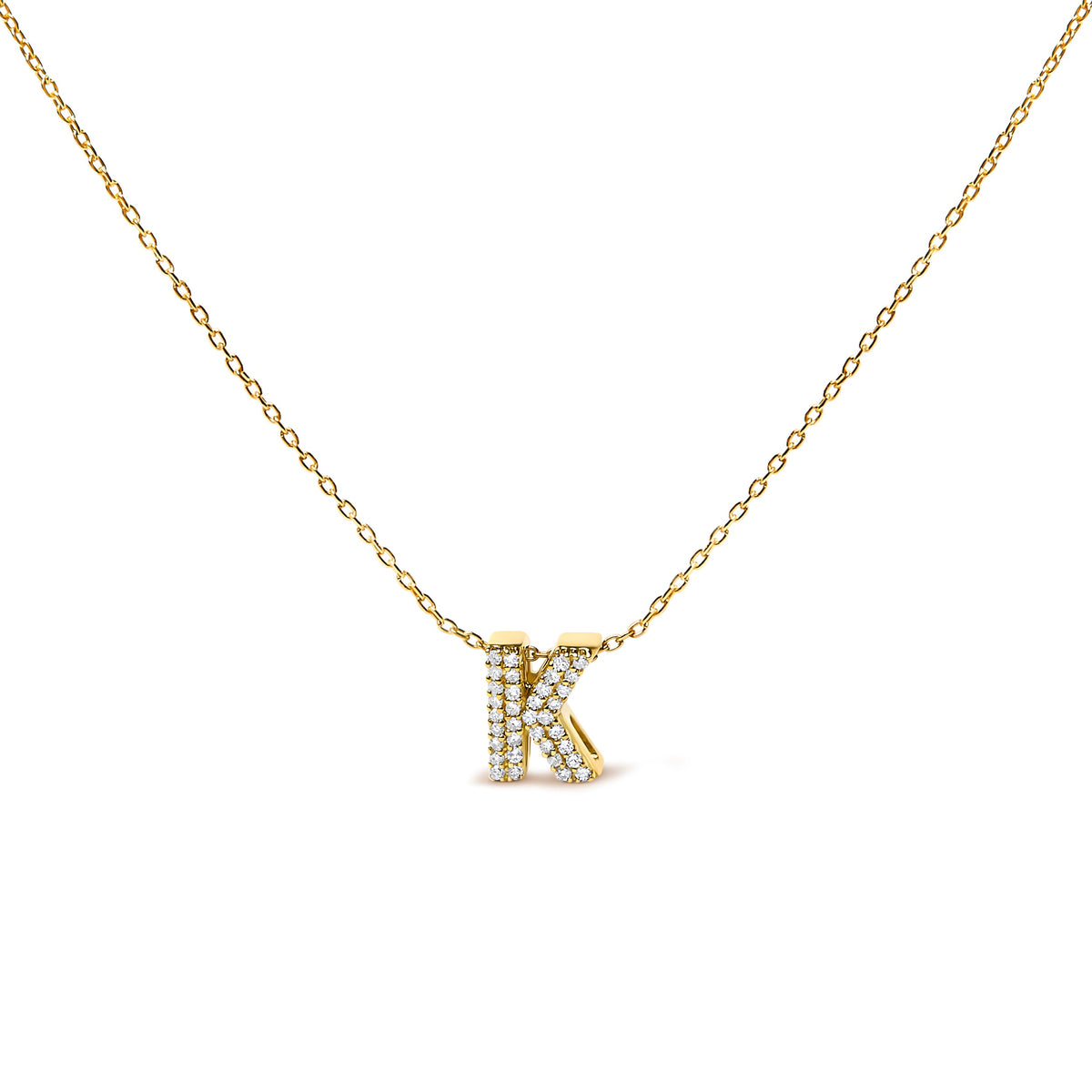 Collar con colgante de burbuja con inicial "A" y acento de diamantes en oro blanco de 10K