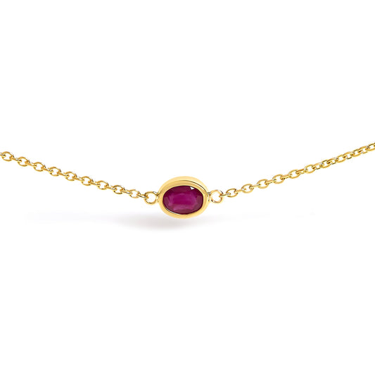 Collar de estación de rubí rojo ovalado de 4x3 mm engastado en bisel de oro amarillo de 14K - 18 pulgadas