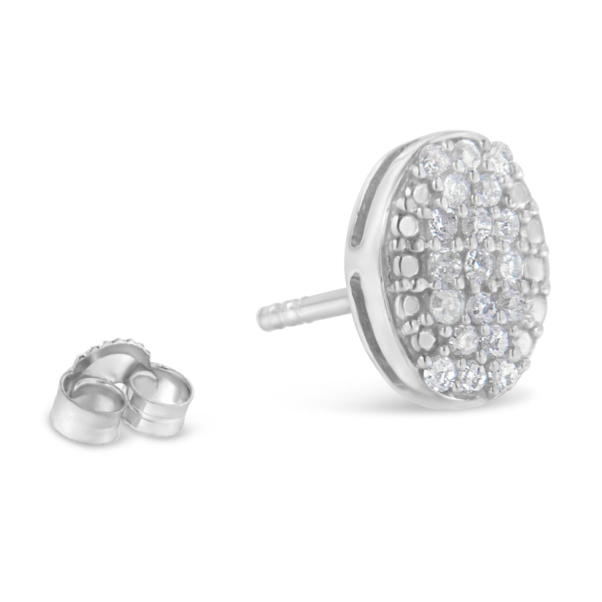 Pendientes de racimo ovalados con diamantes redondos de plata de ley (1/2 cttw, color I-J, claridad I2-I3)