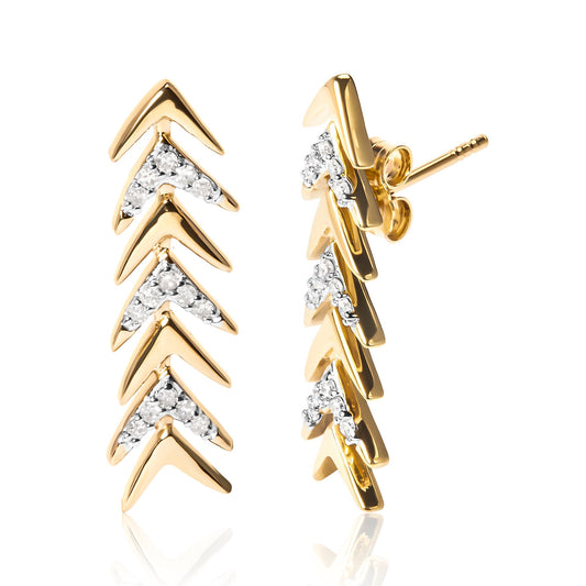 Pendientes de tuerca de flecha de galón con diamante de 1/5 Cttw de plata de ley 925 chapada en oro amarillo de 18K (Color I-J, Claridad I2-I3)