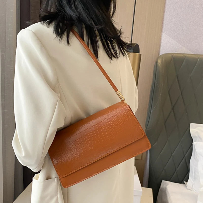 Vintage Alligator Pattern Armpit Bag | Soft Designer Flap Handbag Luxegan