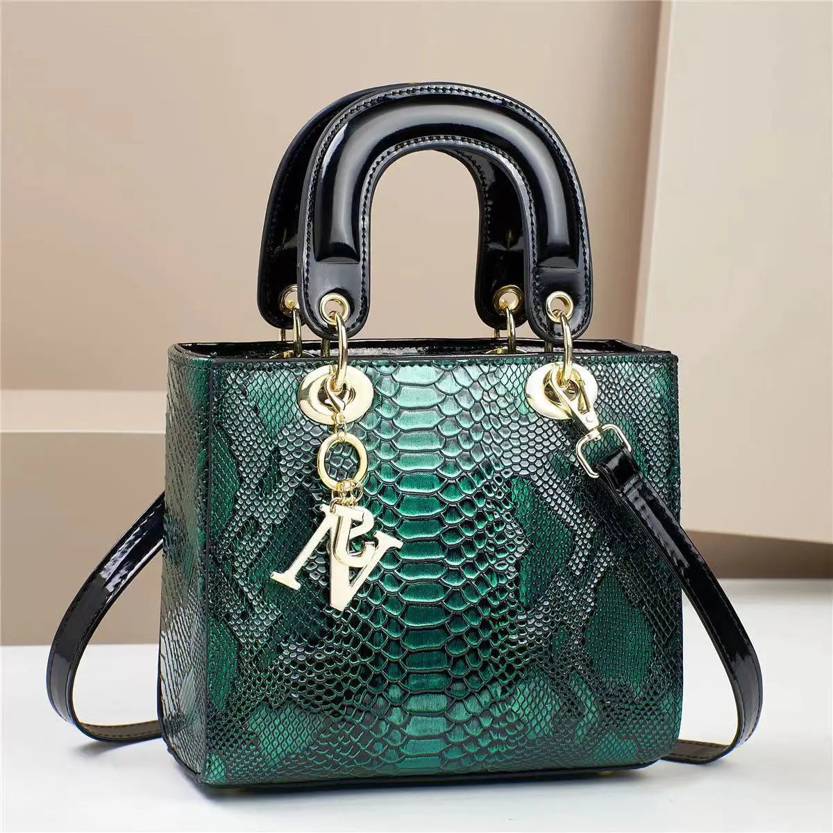 Fashion Brand Designer Women's Handbag | New Crocodile Pattern Daifei Bag (Classic Versatile Shoulder & Commuter Crossbody Bag) Luxegan