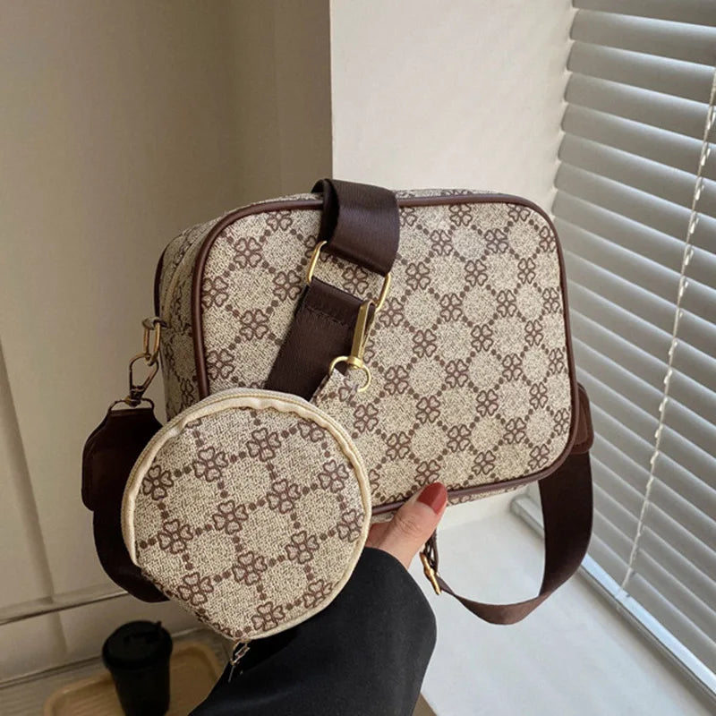 Simple and Trendy Texture Women's Shoulder Bag | Sophisticated Foreign Style Strap Small Hanging Bag | Elegant Diagonal Crossbody Satchel | Fashion-Forward PU Leather Small Square Bag (Model ER7276) Luxegan