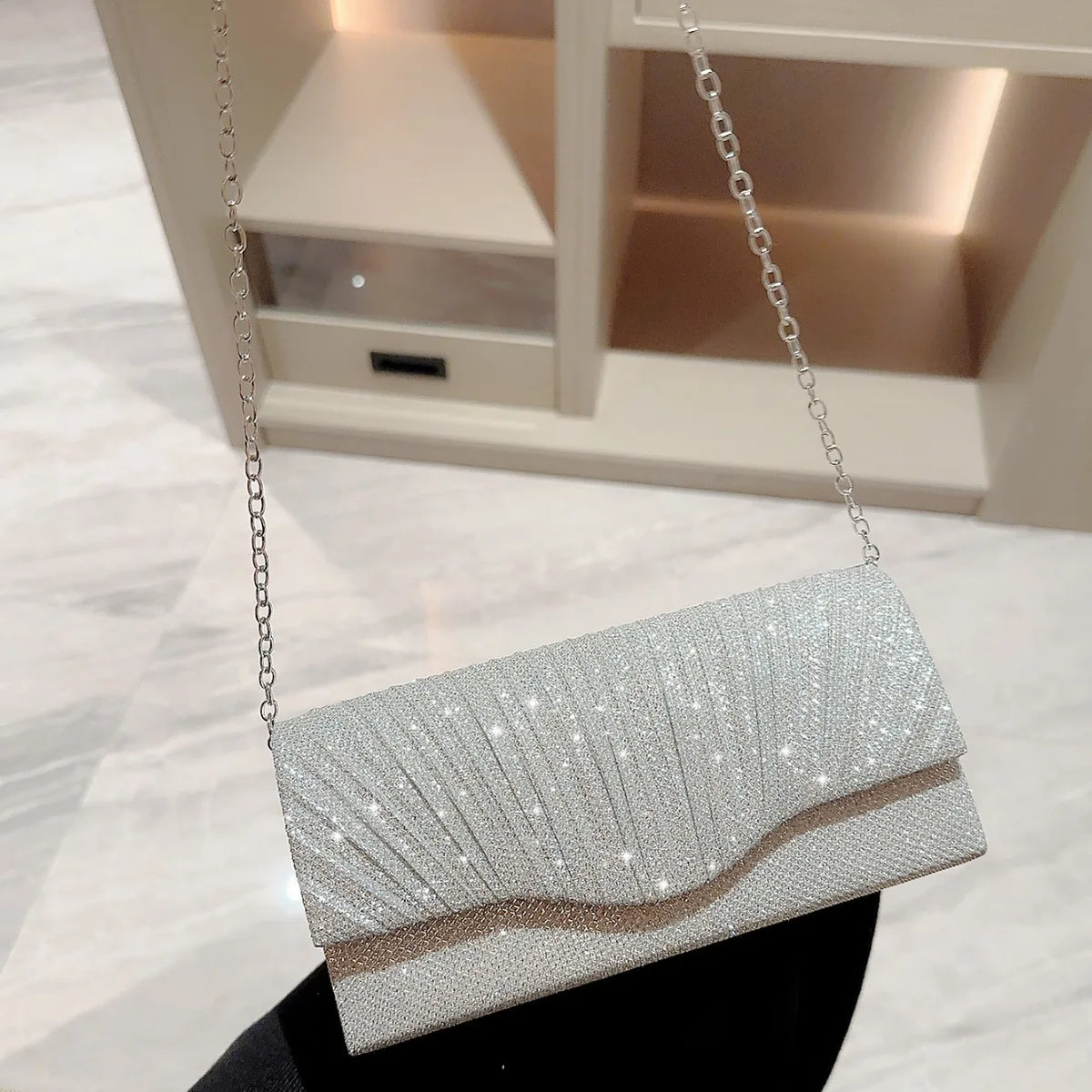Crete Glitter Envelope Clutch | Hard Elegant Silver Chain Shoulder Bag Luxegan