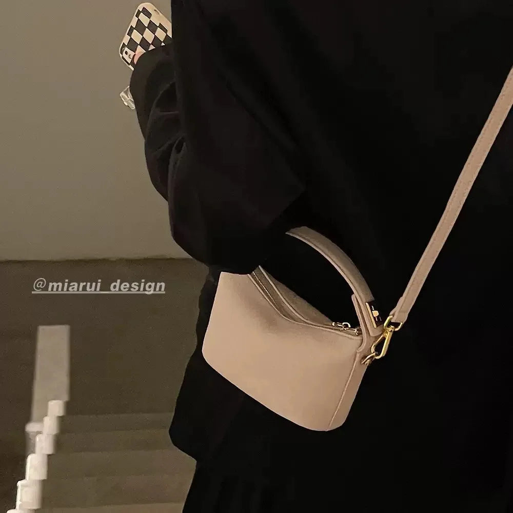 Urban Simplicity Retro Square Bag | Sophisticated Soft Leather Crossbody Handbag | Elegant Minimalist Shoulder Bag | Luxury "Dignified" Small Box Purse for Daily Matching Luxegan