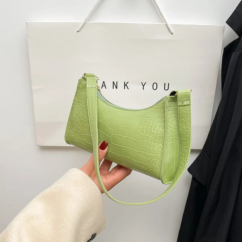 Fashion Exquisite Shoulder Bag | Retro Casual Women's Tote & Female Leather Solid Color Chain Handbag (Small Square Armpit Bag) Luxegan