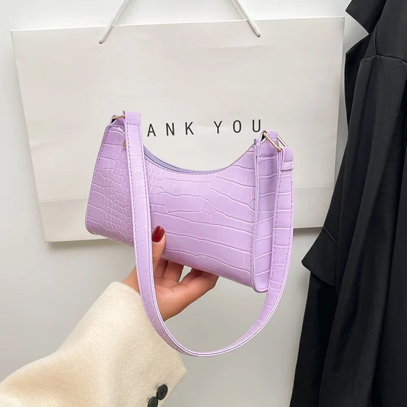 Fashion Exquisite Shoulder Bag | Retro Casual Women's Tote & Female Leather Solid Color Chain Handbag (Small Square Armpit Bag) Luxegan