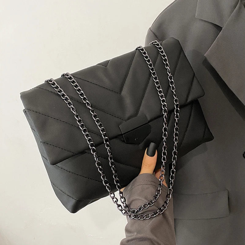 New Lingge Design Women Shoulder Bag | Crossbody Handbag for Female Leisure Large Capacity Chain Underarm Messenger Bag Luxegan