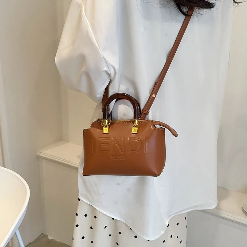Large Capacity Pillow Bag | Fashionable Crossbody & Hand-held Handbag Luxegan