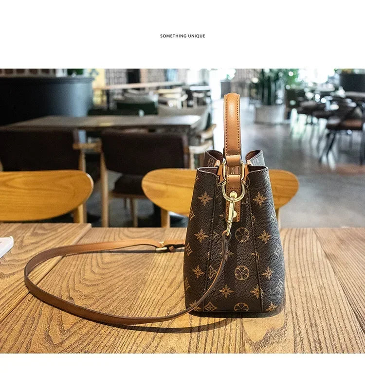Luxury Women's Shoulder Bags | Designer Backpack & Crossbody Shoulder Purses (Handbag Women Clutch Travel Tote Bag) Luxegan