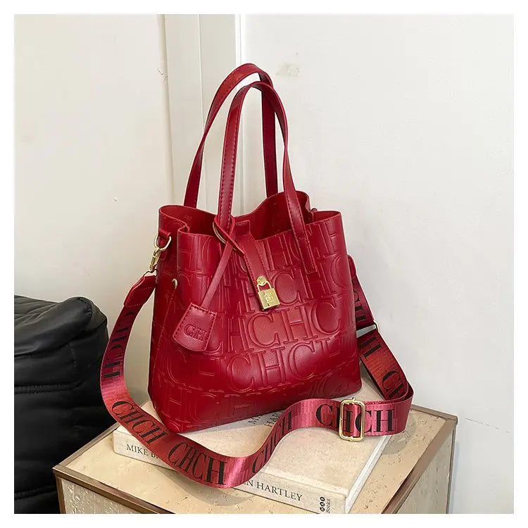 Women's New Large-Capacity Bucket Bag | Winter Fashion Letter Printing Temperament Versatile Messenger Bag Luxegan