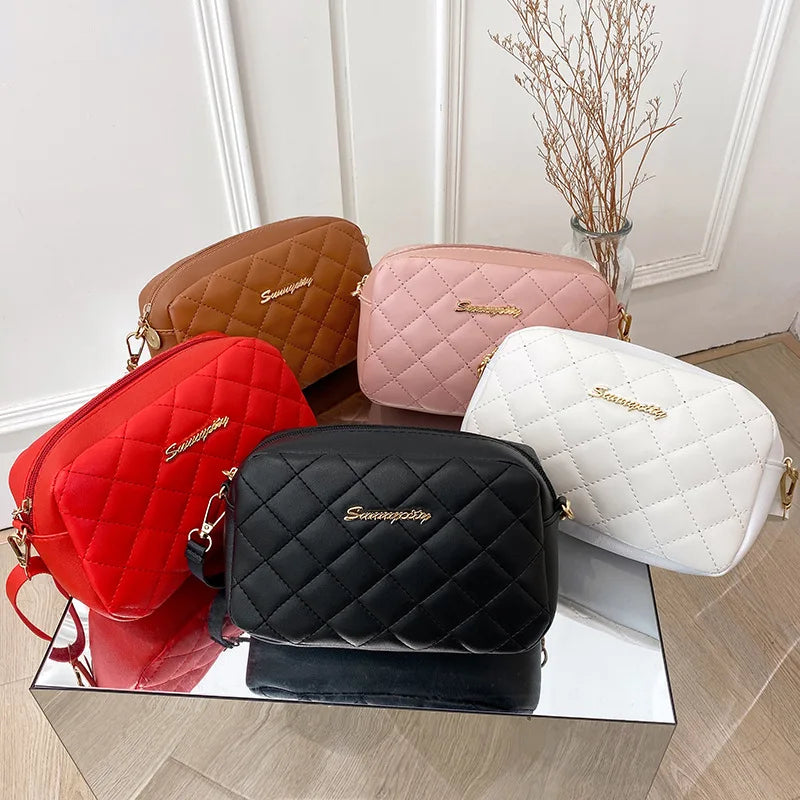 Trendy Lingge Embroidery Canvas Camera Crossbody Bag | Fashion Chain Tassel Small Messenger Bag for Women Luxegan