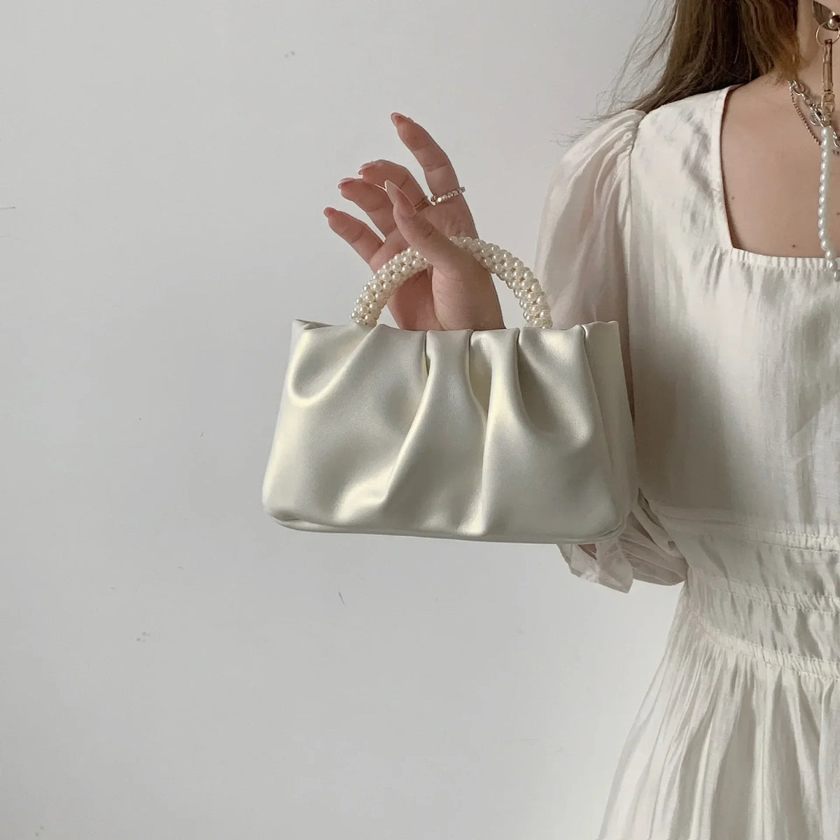 Fashion Pearl-Handle Dinner Clutch | Sophisticated Luxury Design Handbag | Elegant Ladies Square Shoulder Bag | "Dignified" Soft Small Messenger for Versatile Evening Styling Luxegan