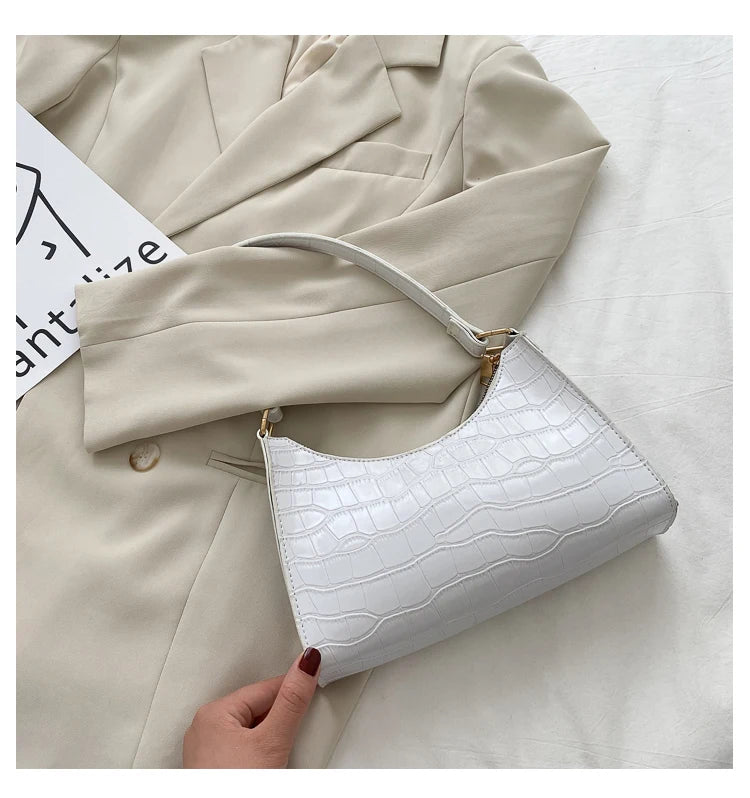 Retro Fashion Women’s Baguette | Sophisticated Crocodile-Pattern Shoulder Bag | Elegant Solid-Color Leather Chain Handbag | "Dignified" Soft TPU Tote for Versatile Daily Styling Luxegan