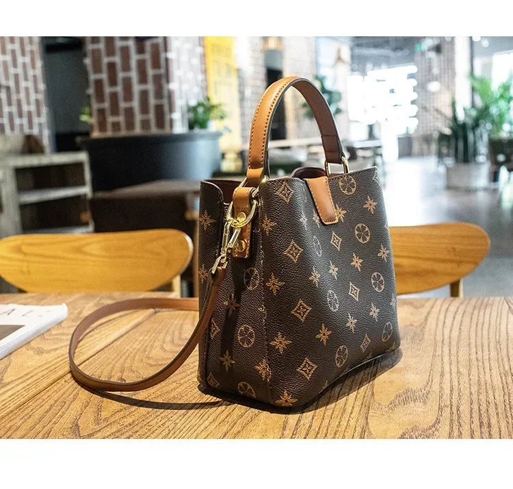 Luxury Women's Shoulder Bags | Designer Backpack & Crossbody Shoulder Purses (Handbag Women Clutch Travel Tote Bag) Luxegan