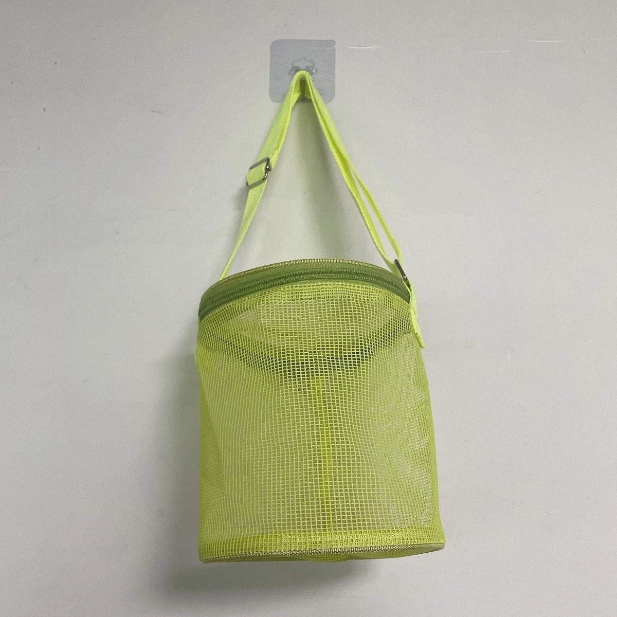 Net Yarn Shell Storage Bag | Sophisticated Three-Dimensional Circle Beach Bucket | Elegant Dredging Toy Collection Bag | High-Quality Polyester Mesh Finishing Pouch with "Dignified" Barrel Shape Luxegan