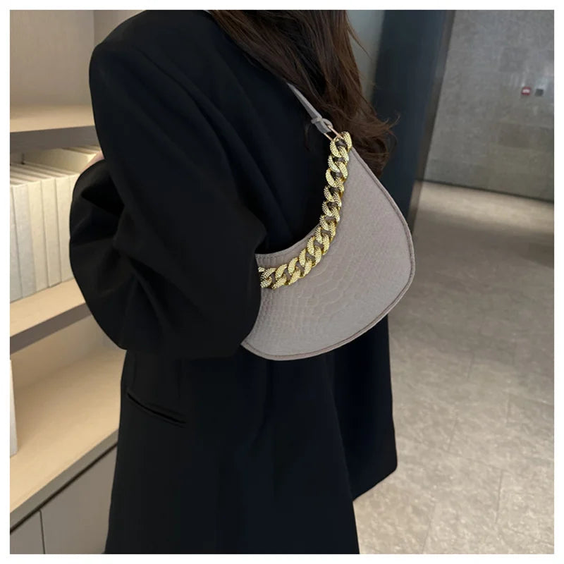 Fashion Women's Felt Handbag | Imitation Metal Chain Underarm Bag (Retro Ladies Solid Color Shoulder Bag, Trendy Casual Clutch Purse) Luxegan