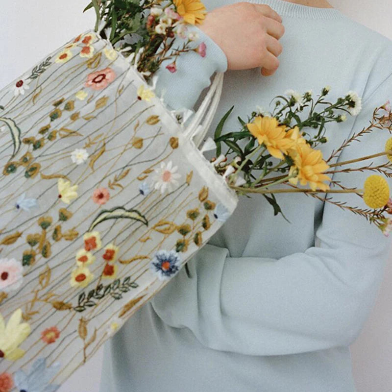 Hot Selling European And American Fashion Bag | New Mesh Full Hand Embroidered Flower Shoulder Bag & Lace Tote Luxegan