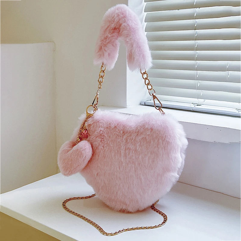 Fluffy Faux Fur Heart-Shaped Clutch | Ladies Chain Shoulder Purse Luxegan
