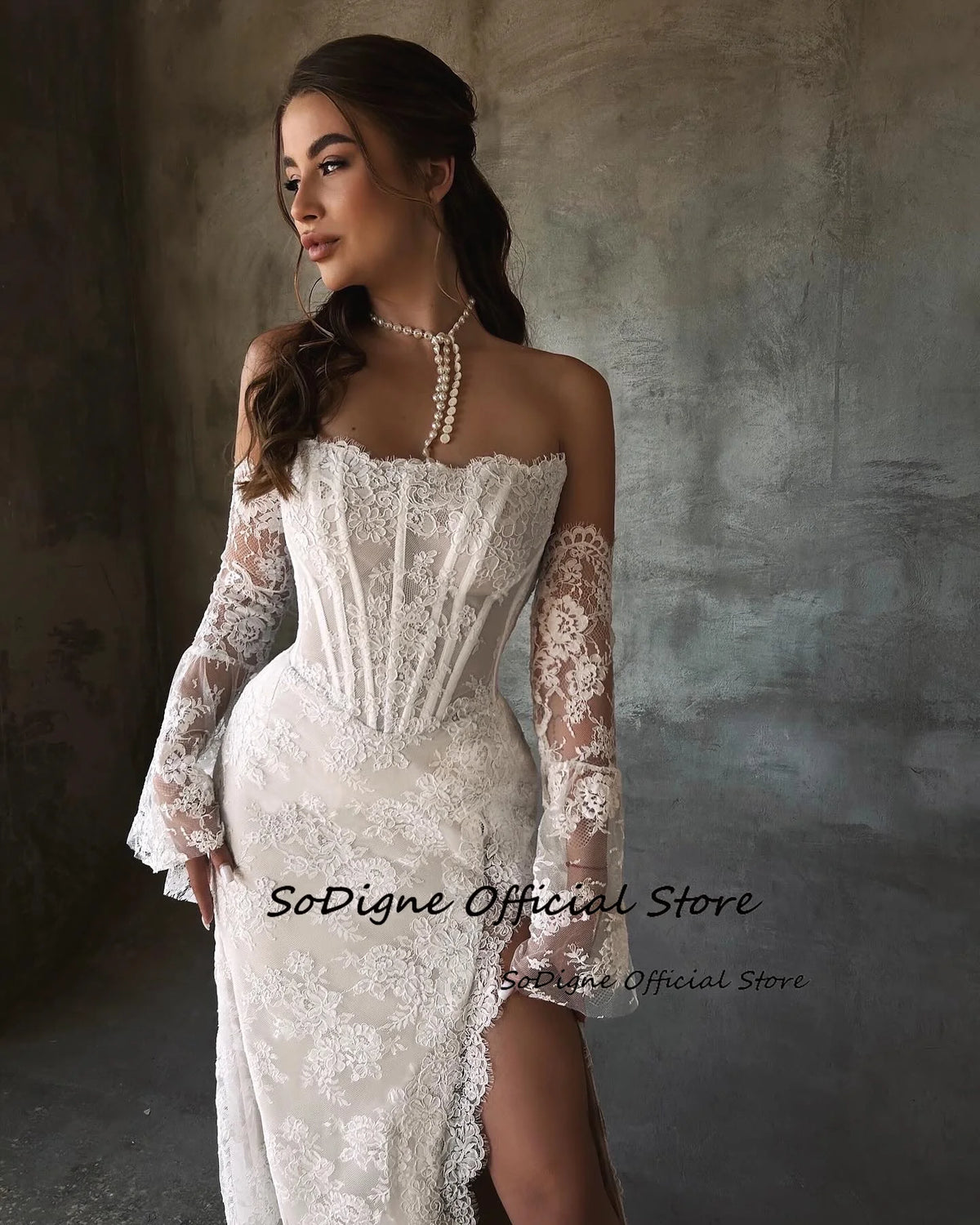 Simple Lace Mermaid Wedding Dress | Strapless Trumpet Bridal Gown with Detachable Three-Quarter Sleeves | Split Floor-Length Low-Back Bridal Robe Luxegan