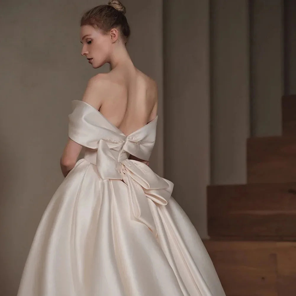 Off-The-Shoulder Satin Mermaid Wedding Dress | 2-Piece Detachable Court Train Bridal Gown | Short-Sleeve Sweetheart Beaded Bow Luxury Dress Luxegan