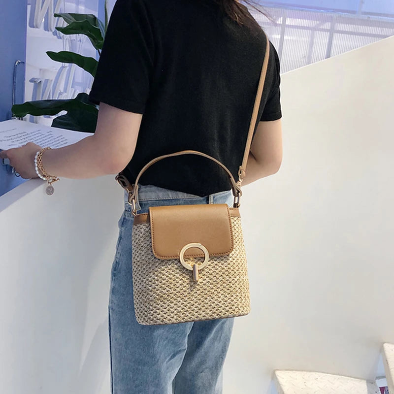 Summer Straw Bucket Bag for Women | Sophisticated Rattan Lady Travel Purse | Elegant Handmade Knitting Pattern Shoulder Bag | Fashion-Forward Straw Messenger with "Dignified" Chain Accent Luxegan