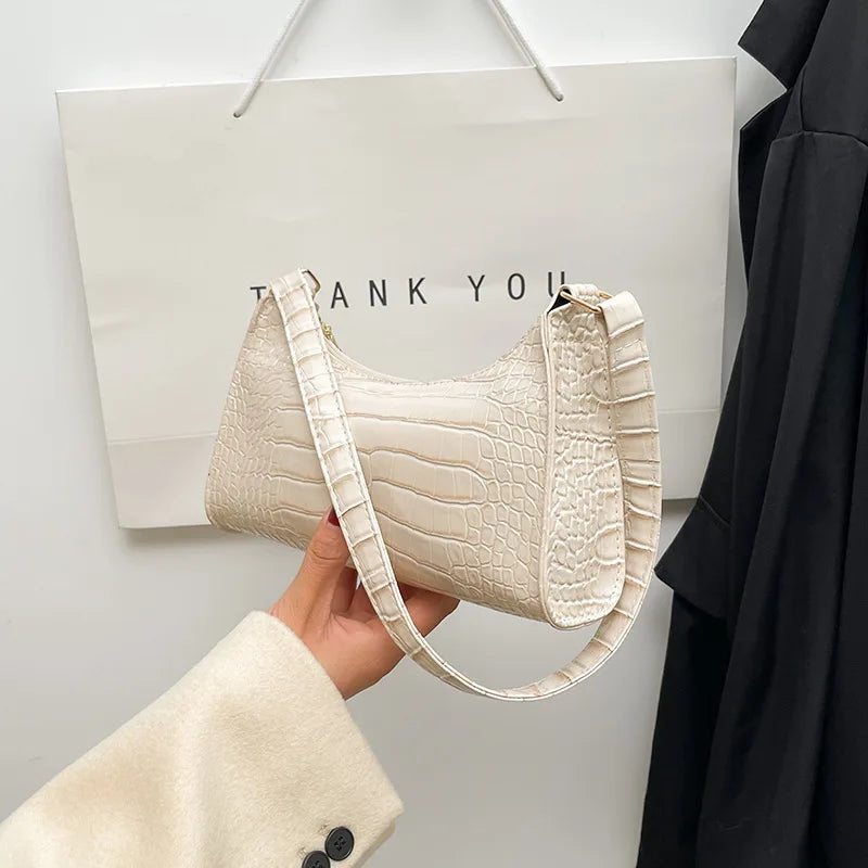 Fashion Exquisite Shoulder Bag | Retro Casual Women's Tote & Female Leather Solid Color Chain Handbag (Small Square Armpit Bag) Luxegan