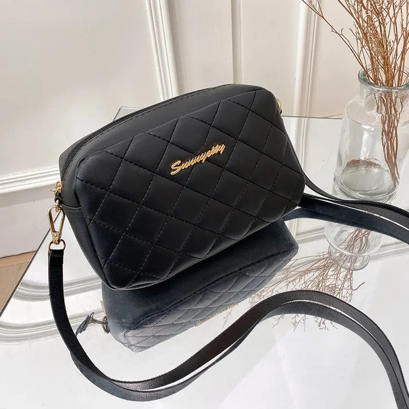 Trendy Lingge Embroidery Canvas Camera Crossbody Bag | Fashion Chain Tassel Small Messenger Bag for Women Luxegan