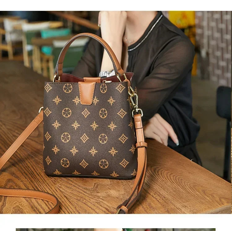 Luxury Women's Shoulder Bags | Designer Backpack & Crossbody Shoulder Purses (Handbag Women Clutch Travel Tote Bag) Luxegan