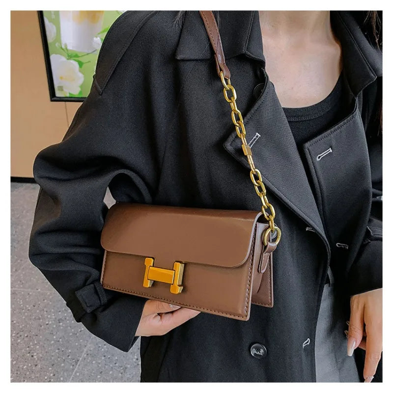 High-Quality Textured Messenger Bag | Versatile Small Square Handbag Luxegan