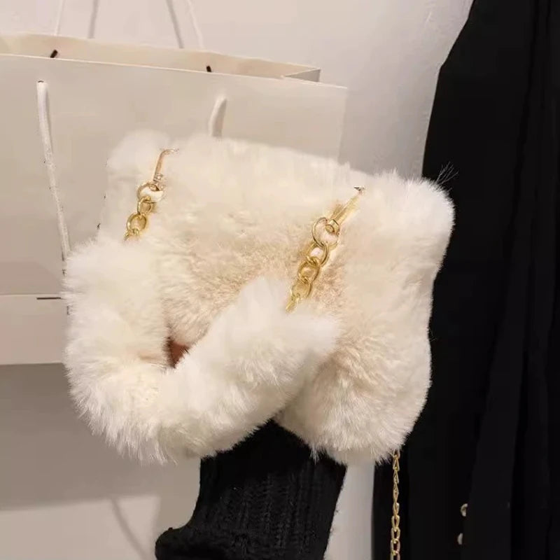 Plush Faux Fur Winter Tote Bag | Casual Fluffy Crossbody & Shoulder Bag | Fashionable Soft Chain Handbag for Girls | Trendy Winter Faux Fur Flap Purse for Women Luxegan