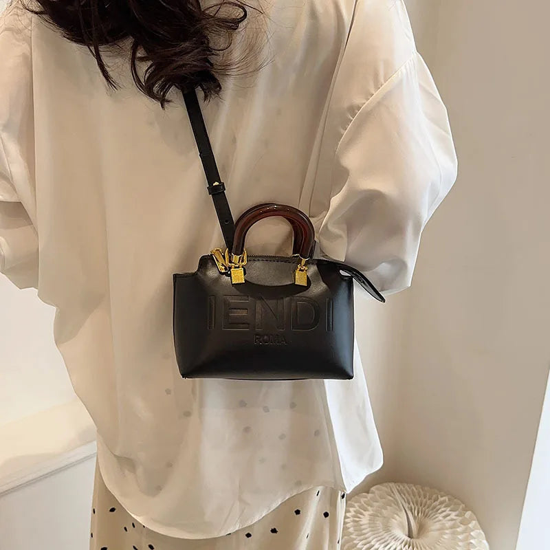 Large Capacity Pillow Bag | Fashionable Crossbody & Hand-held Handbag Luxegan