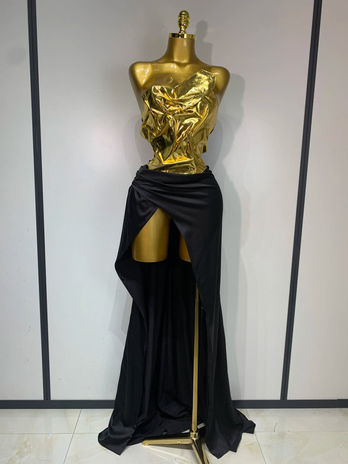 Women's New Arrival Gold Color Sexy 2-Piece Dress Set | Laced-Up Chest-Wrapping Top & Long Skirt | Celebrity Elegant Evening Party Gown | Premium Non-Woven Slim Fit Floor-Length Sheath Vestido Luxegan