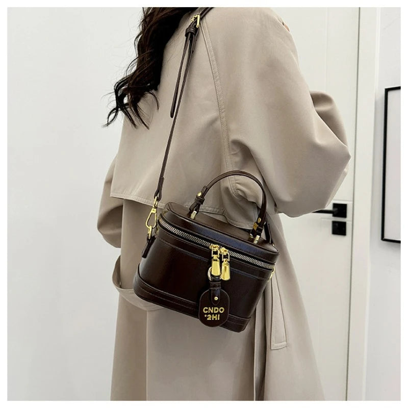 New Retro Versatile Shoulder Bag | High-End Casual Oblique Span Women's Hand Bucket Bag (Fashionable Crossbody) Luxegan