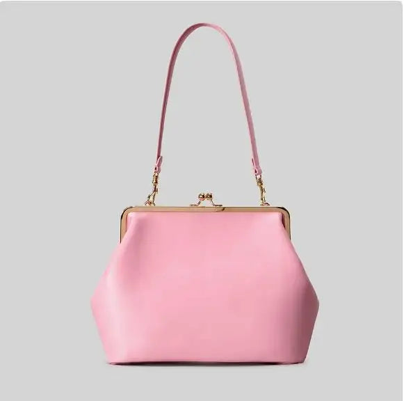 Irregular Design Seashell Straw Handbag | Sophisticated "Microfiber Leather" Silhouette | Elegant Big Clip Clutch | "Dignified" High-Performance Weaving Essential for Radiant Versatile Styling Luxegan