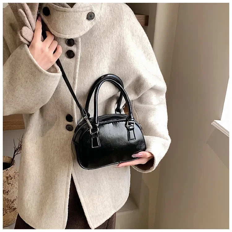 Retro Small Bag | New Autumn/Winter Messenger & Square Sling Bag Luxegan